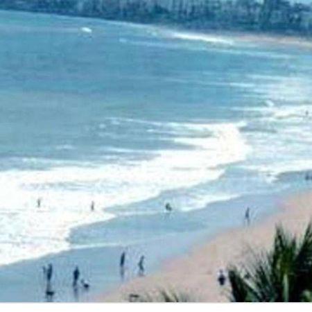 Hotel Alfa International Near Nanavati Hospital Mumbai Near Airport Mumbai Near Juhu Beach Екстериор снимка