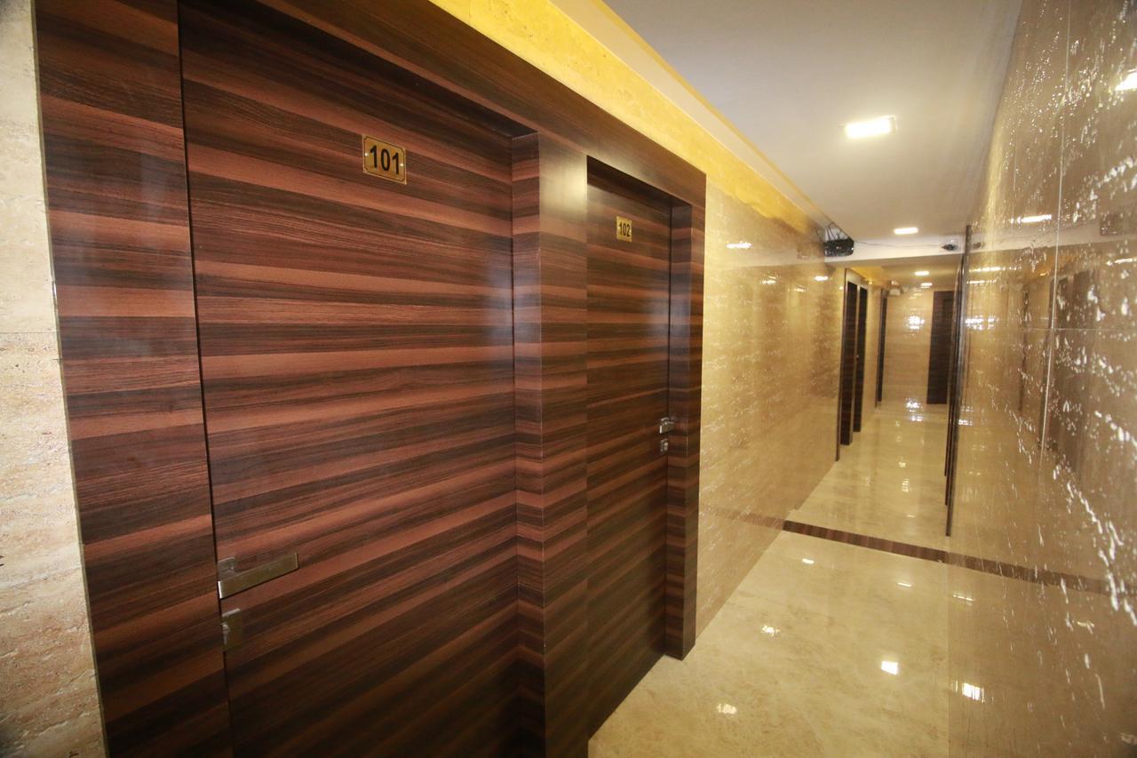 Hotel Alfa International Near Nanavati Hospital Mumbai Near Airport Mumbai Near Juhu Beach Екстериор снимка